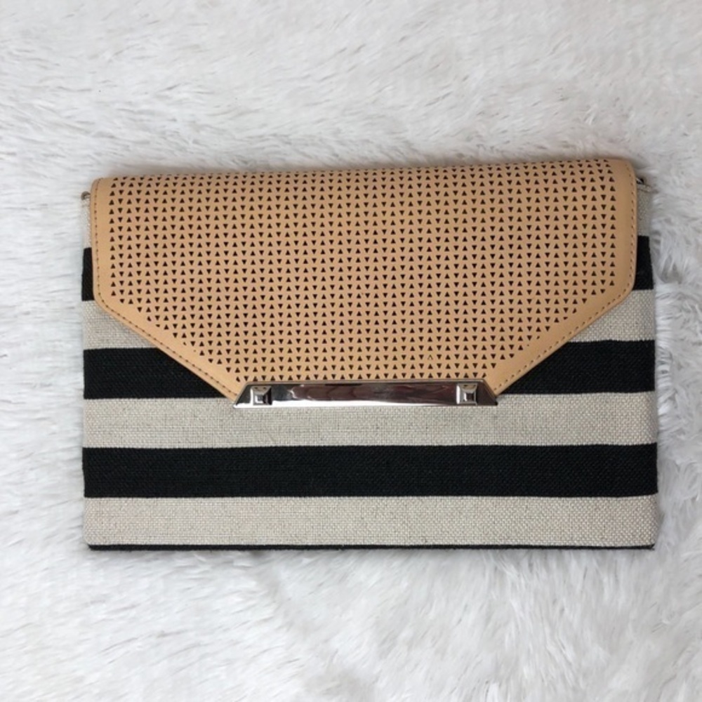 STELLA & DOT City Slim Clutch. NWOT.
